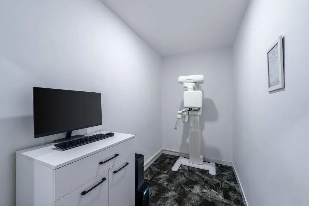 CBCT 3D scanner at Precious Dental
